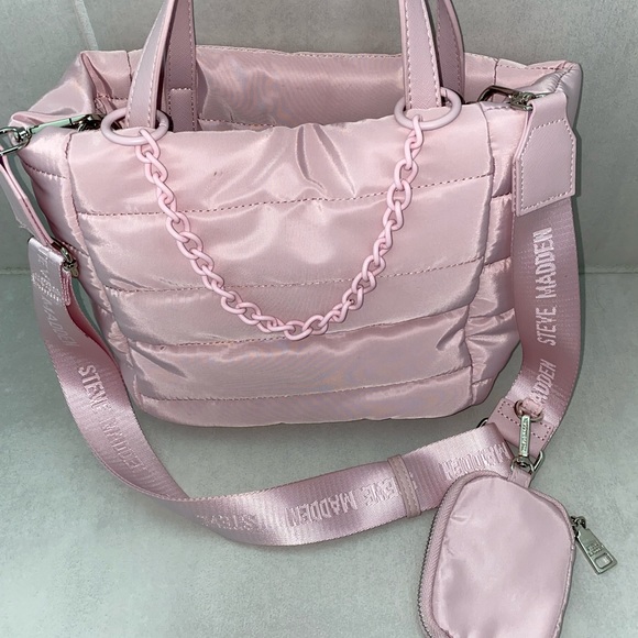 Steve Madden Handbags - Steve Madden Puffer Crossbody Bag